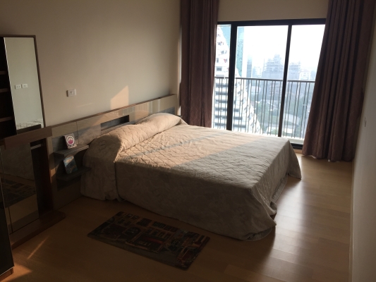 One bed condo for rent in Ari - Bedroom