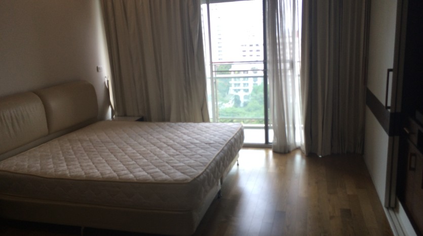 Two bed condo for rent in Phrom Phong - Second bedroom