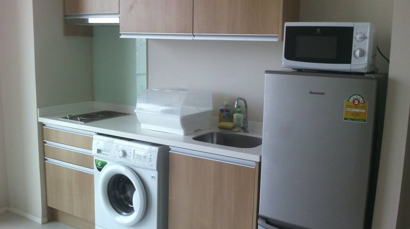 One bed condo for rent in Asoke - Kitchen