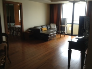 Two bed condo for rent in Asoke - Living room