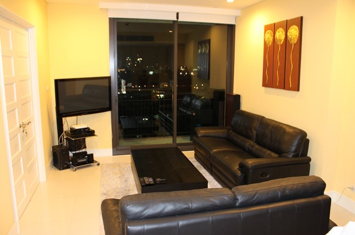 One bed condo for rent in Phrom Phong - Living room