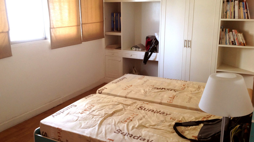 Four bedroom condo for rent in Ekkamai - Master bedroom