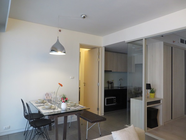 Two bed condo for rent in Ari - Dining Room