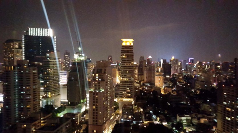 One bedroom condo for rent in Phrom Phong - Evening view