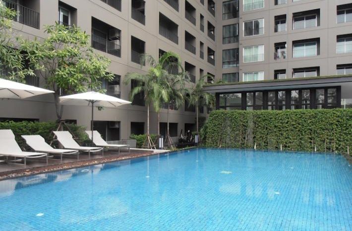 One bedroom condo for rent in Phrom Phong - Pool