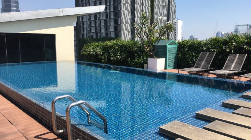 Two bedroom condo for rent in Ari - Swimming pool