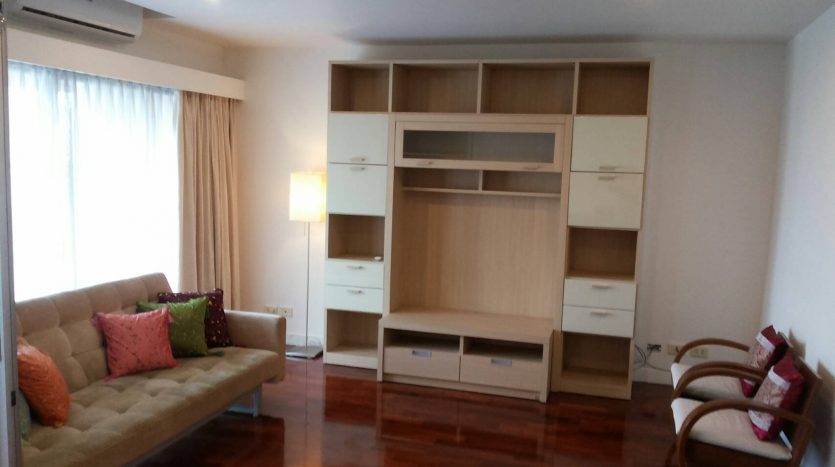 Two bedroom condo for rent in Ari - Second room