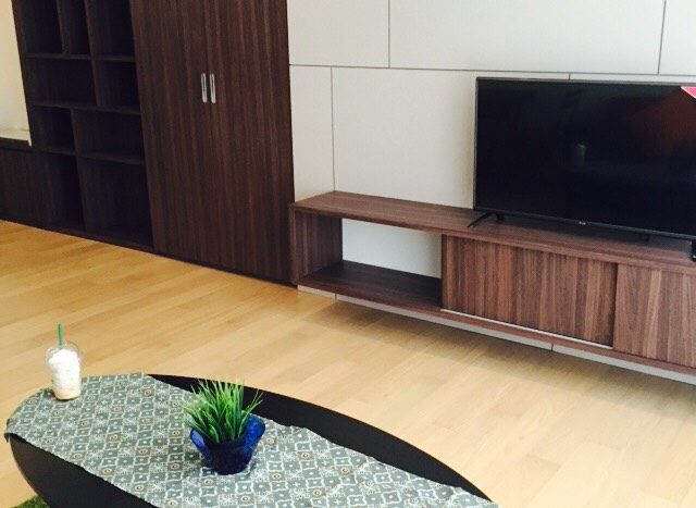 One bedroom condo for rent in Ari - Table