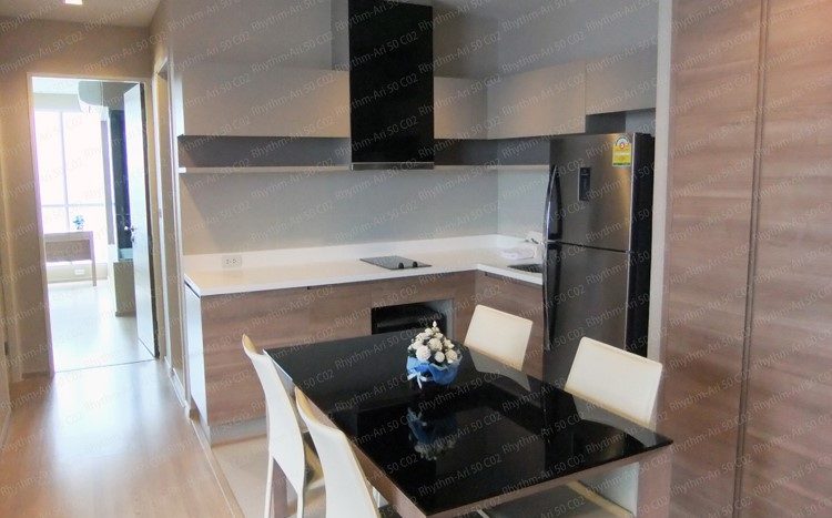 Two bedroom condo for rent in Ari - Kitchen