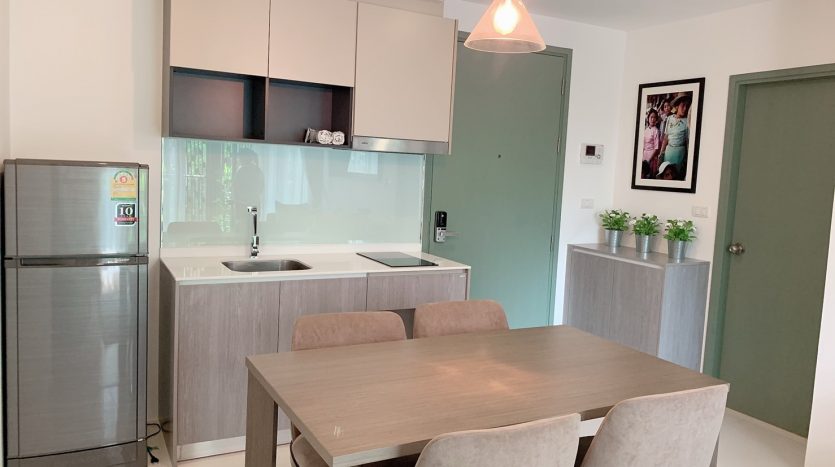 Two bedroom condo for rent In Ari - Kitchen