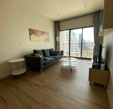 One bedroom condo for rent in Ari - Sofa