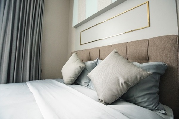 One bedroom condo for rent in Asoke - Bed