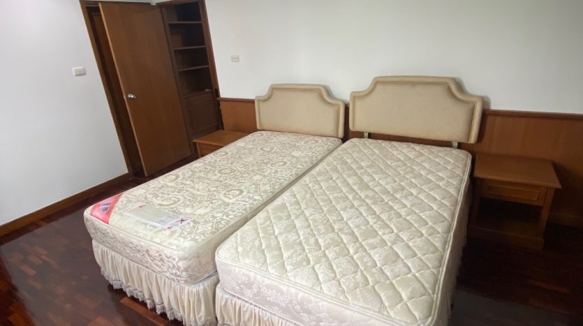 Two bedroom condo for rent in Ari - Master bedroom