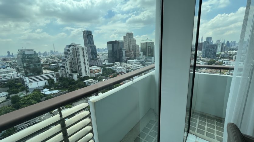 Two bedroom condo for rent in Ari, Bangkok - Balcony