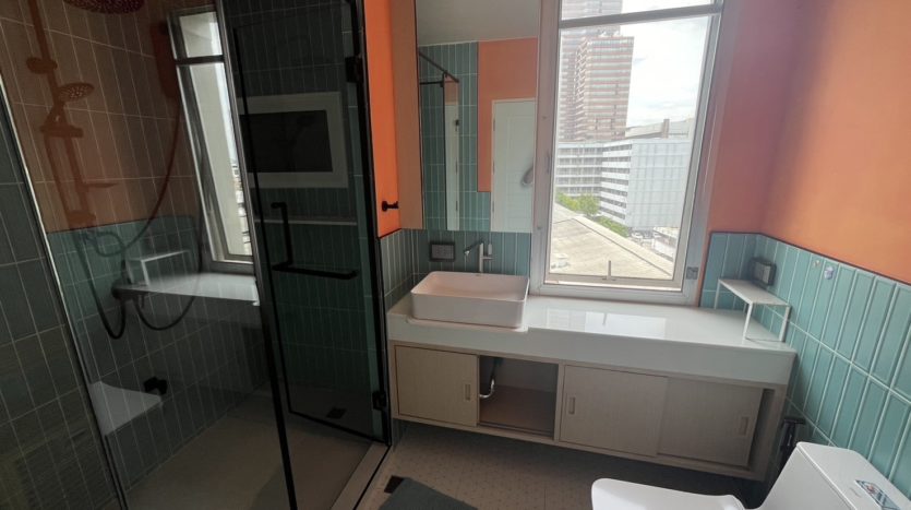 Condo for rent in Ari - Bathroom