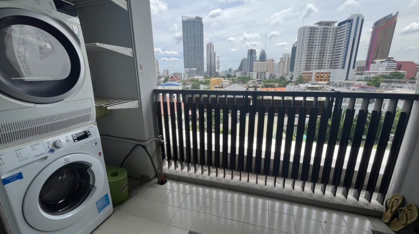 Condo for rent in Ari - Balcony