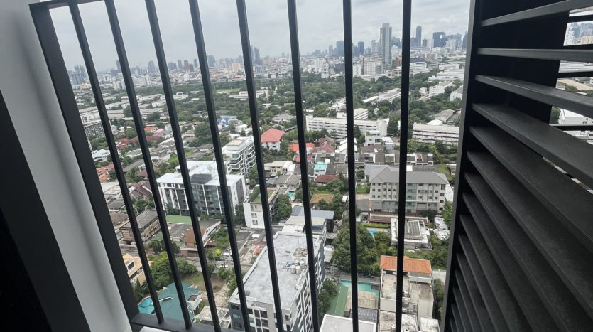 Two bed condo Ari Bangkok - Balcony