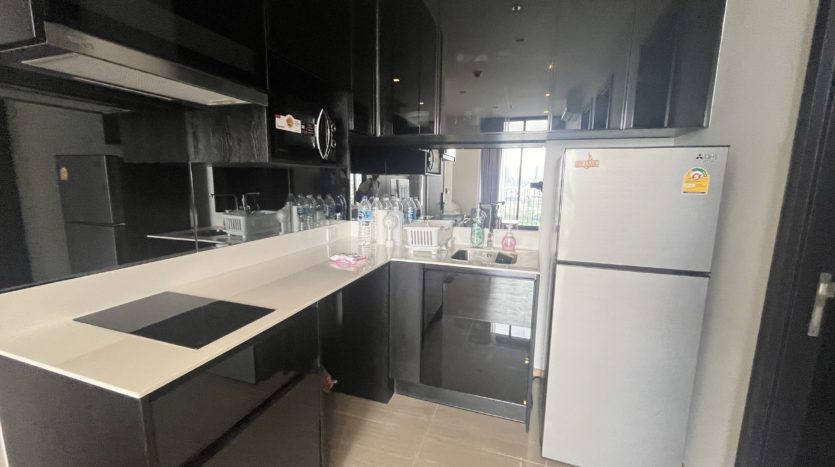 Two bed condo Ari Bangkok - Kitchen