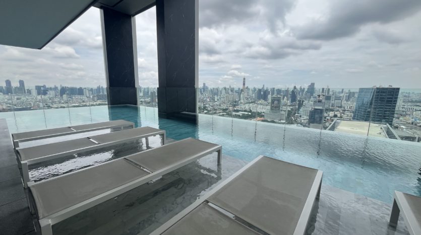 Two bed condo Ari Bangkok - View