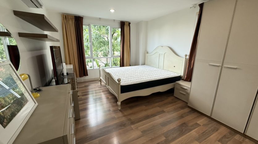 Condo for rent in Ari, Bangkok - Master bedroom