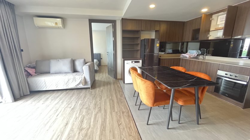 Condo for rent in Ari - Sofa