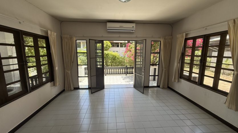 house for rent in Ari, Bangkok - Guest bathroomhouse for rent in Ari, Bangkok - Outside