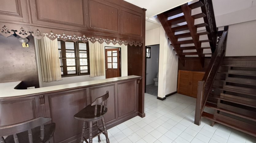 house for rent in Ari, Bangkok - Guest bathroomhouse for rent in Ari, Bangkok - Stairs